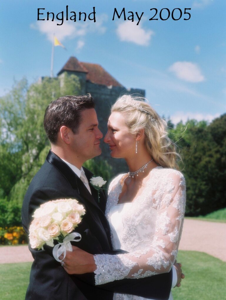 Michelham Priory Wedding Sean and Cassandra Rox